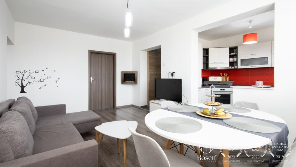BOSEN | Na predaj 4-izbový byt na ulici Krivá, Topoľníky