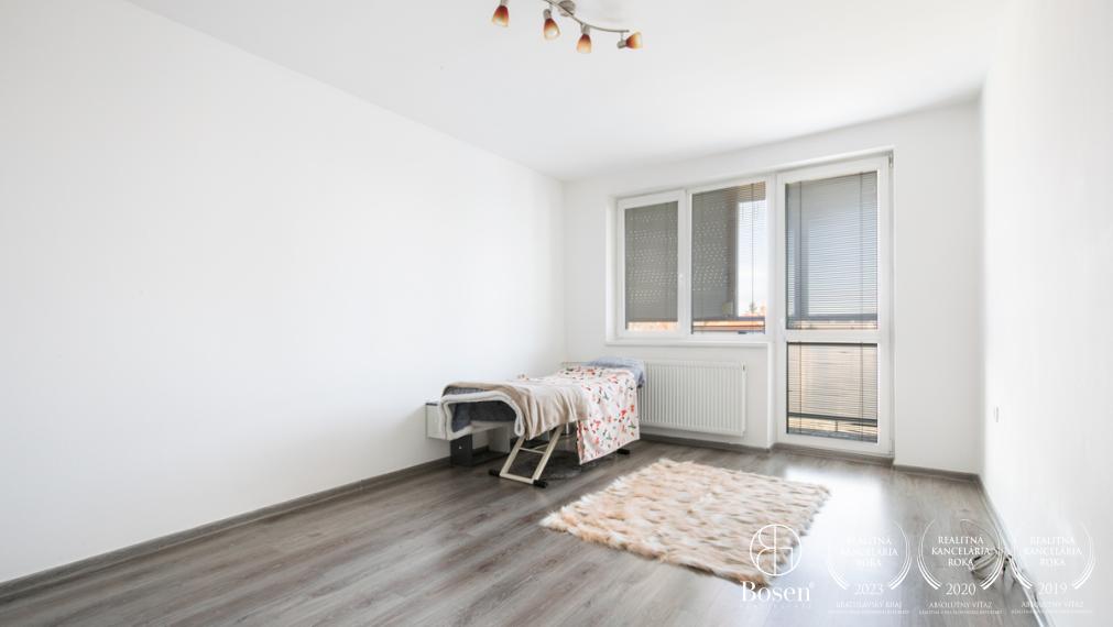 BOSEN | Na predaj 4-izbový byt na ulici Krivá, Topoľníky