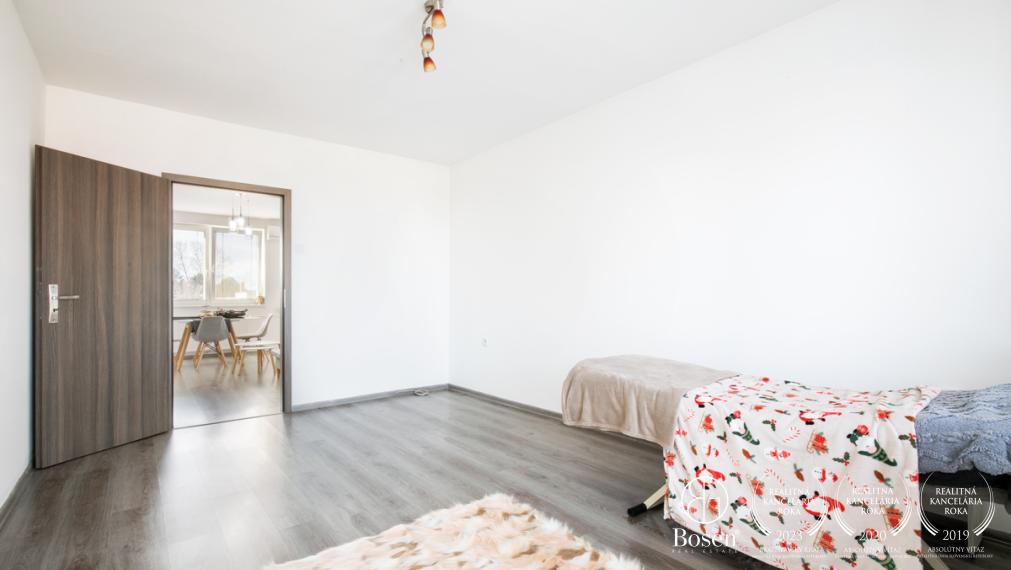 BOSEN | Na predaj 4-izbový byt na ulici Krivá, Topoľníky