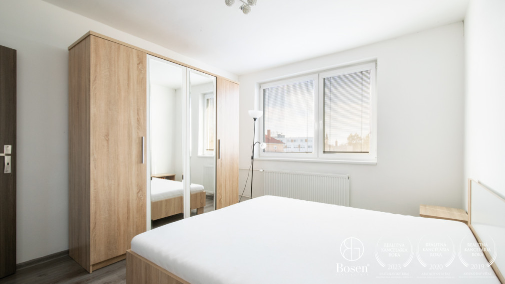 BOSEN | Na predaj 4-izbový byt na ulici Krivá, Topoľníky