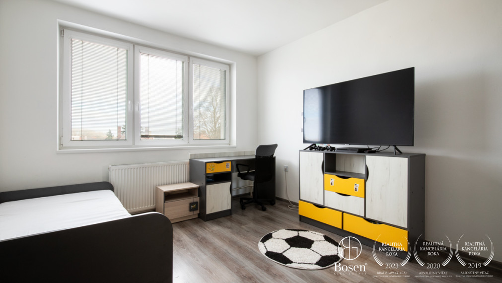 BOSEN | Na predaj 4-izbový byt na ulici Krivá, Topoľníky