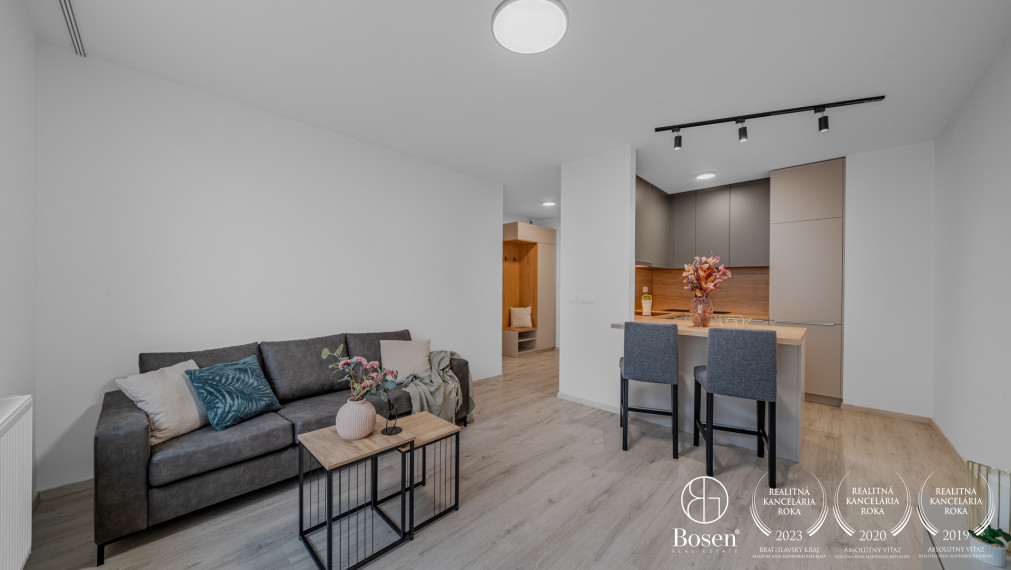 BOSEN | 2 izbový priestranný zariadený byt, Ovocné sady