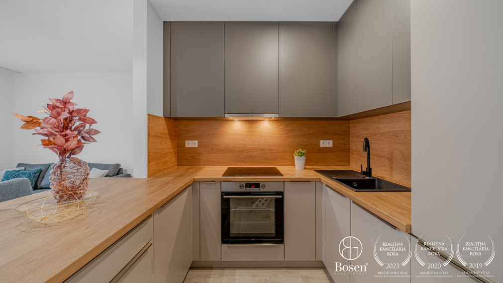 BOSEN | 2 izbový priestranný zariadený byt, Ovocné sady