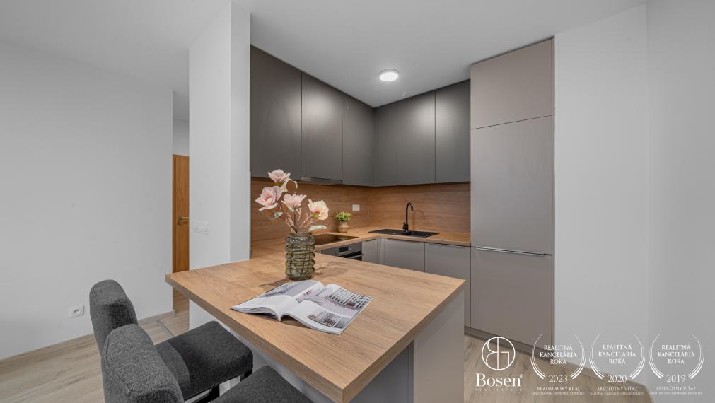 BOSEN | 2 izbový priestranný zariadený byt, Ovocné sady