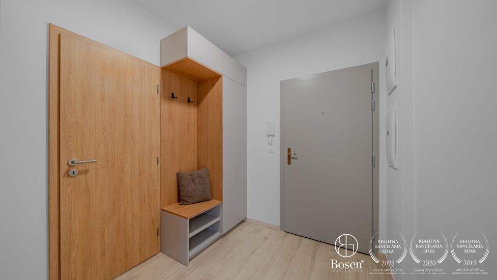 BOSEN | 2 izbový priestranný zariadený byt, Ovocné sady