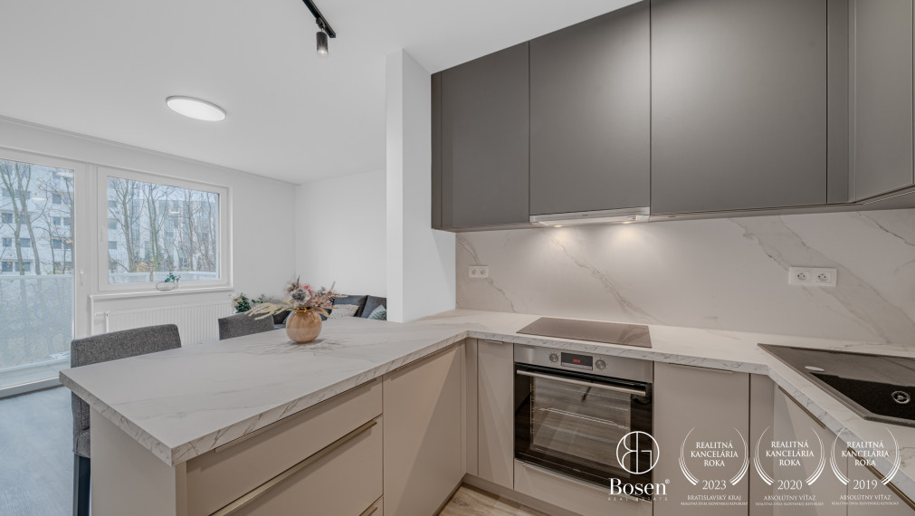 BOSEN | 2 izbový priestranný zariadený byt, Ovocné sady