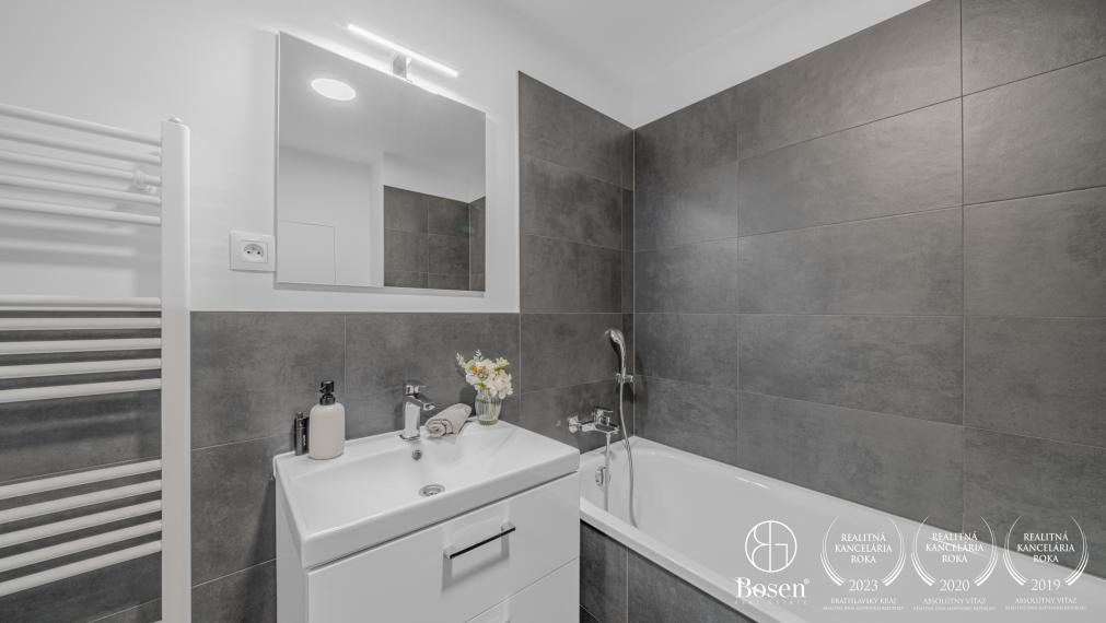 BOSEN | 2 izbový priestranný zariadený byt, Ovocné sady