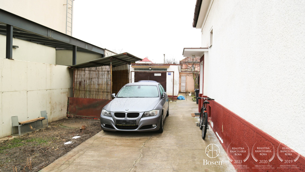 BOSEN | Na predaj 3 izbový rodinný dom, Bratislava - Ružinov