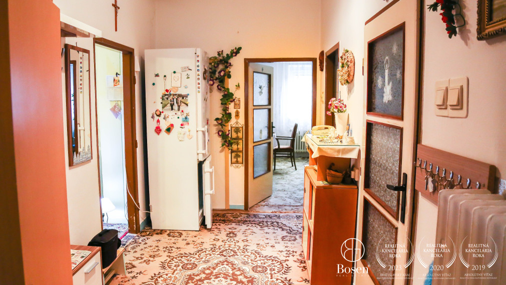 BOSEN | Na predaj 3 izbový rodinný dom, Bratislava - Ružinov