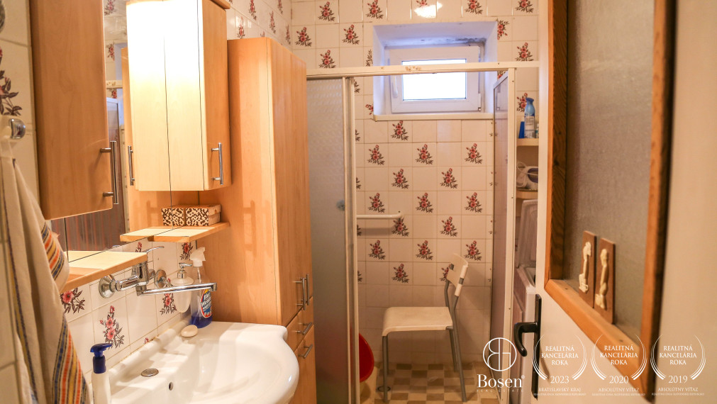 BOSEN | Na predaj 3 izbový rodinný dom, Bratislava - Ružinov