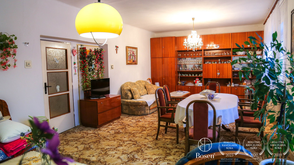 BOSEN | Na predaj 3 izbový rodinný dom, Bratislava - Ružinov