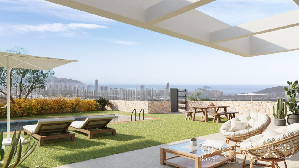 Luxusná vila so 4 spálňami a súkromným bazénom na Costa Blanca