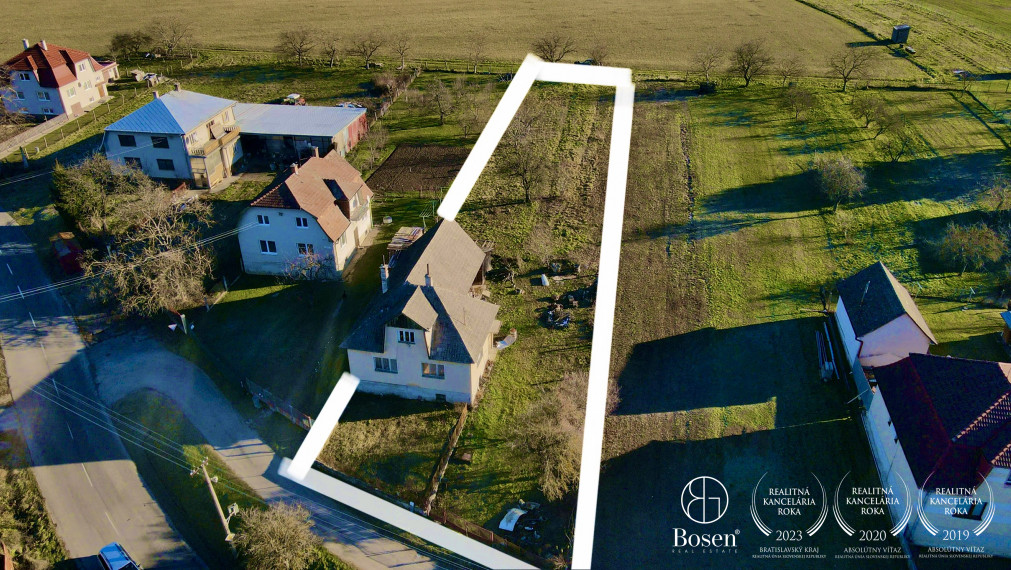 REZERVOVANÉ | BOSEN |  pozemok o rozlohe 1914 m2 vhodný na výstavbu dvoch RD