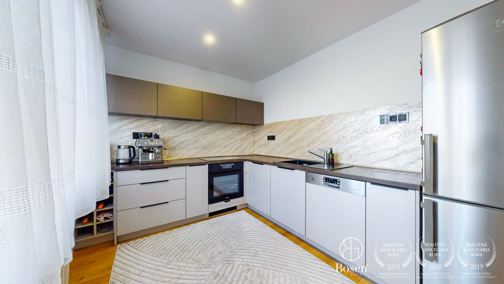 BOSEN ǀ Zariadený 3-izbový byt v centre mesta Lučenec, Partizánska, 79m2