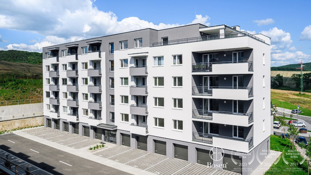 BOSEN | Na prenájom novostavba 2i byt so záhradkou a parkovacím miestom