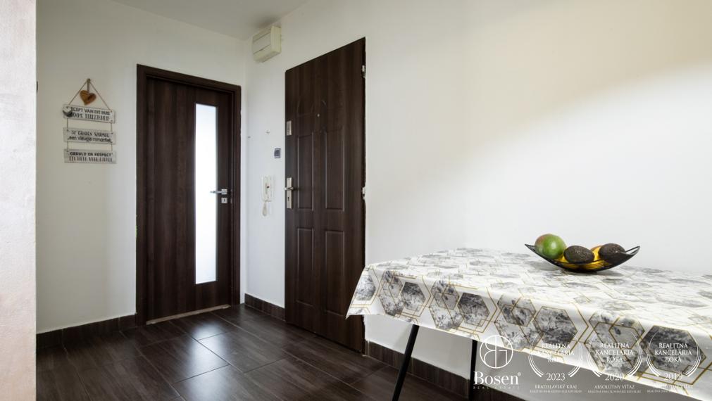 BOSEN | Prerobený, priestranný 4i byt, Dun. Streda, 81m2