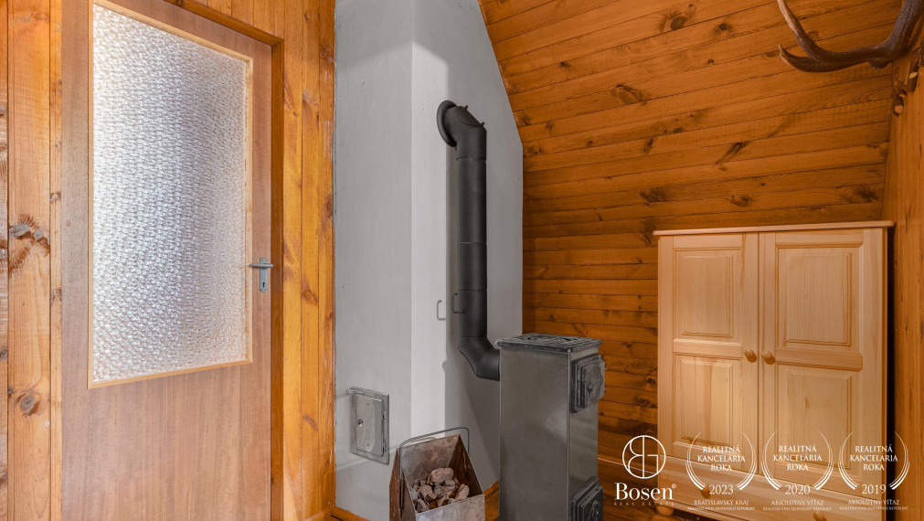 BOSEN | REZERVOVANÉ | rekreačná chata v obci Rohožník, Malé Karpaty