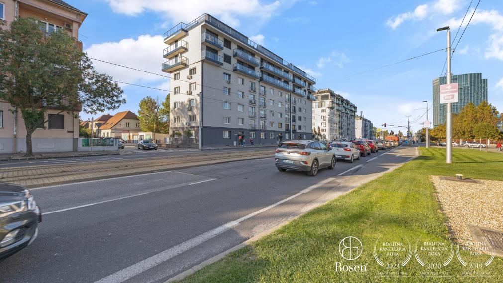 PREDANÉ |2-izbový byt na Vajnorskej ulici pri jazere Kuchajda