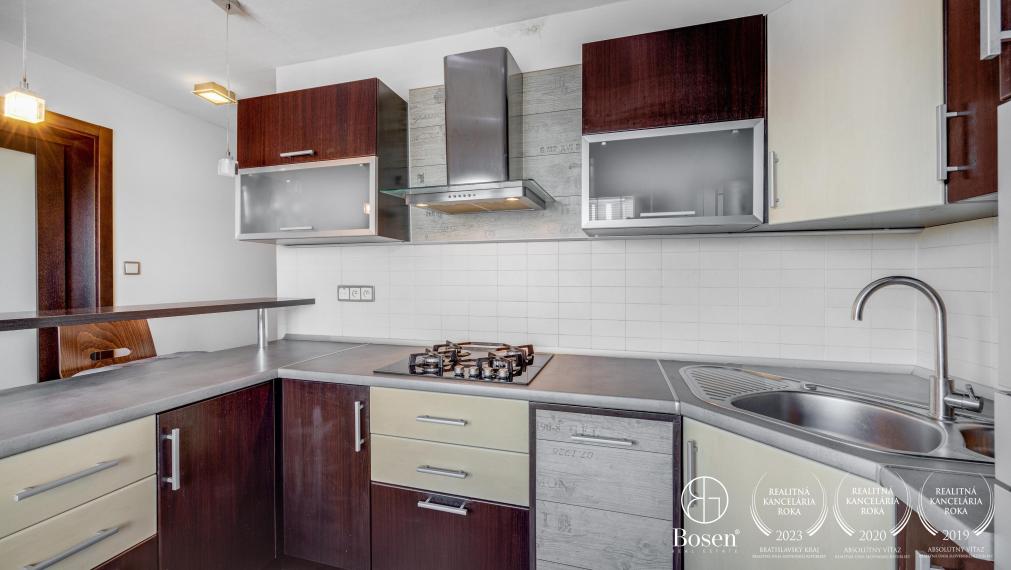 PREDANÉ |2-izbový byt na Vajnorskej ulici pri jazere Kuchajda