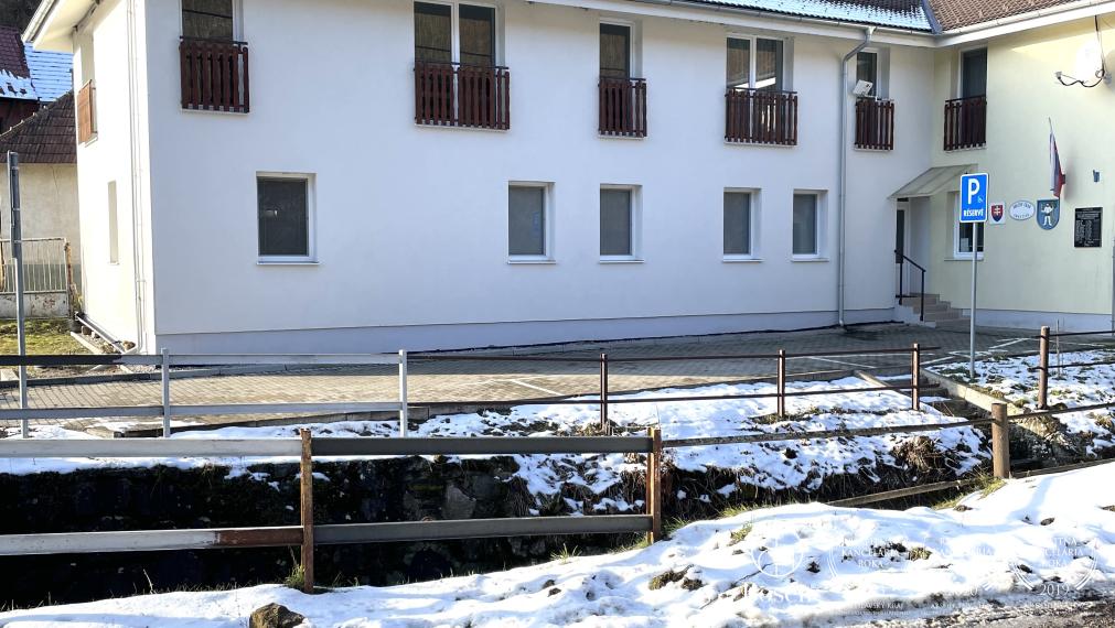 Zrekonštruovaný 2 izbový byt s parkovacím státím