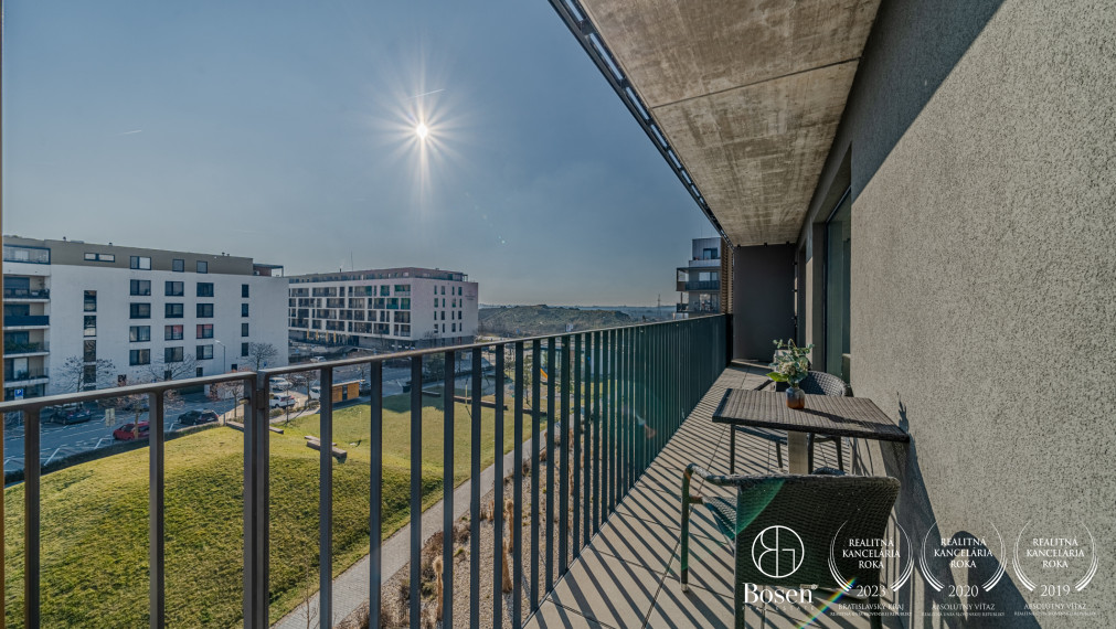BOSEN | 3 izbový byt s balkónom, 95m2, Slnečnice - Viladomy