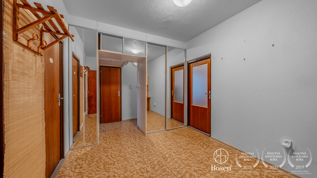 BOSEN | Priestranný 3 izbový byt, Dlhé diely