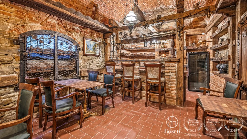 BOSEN |Budova na Hlavnej ulici v priamom centre mesta Prešov