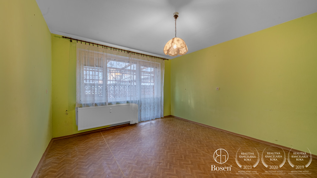 PREDANÉ - BOSEN | 3 izb. byt s priestrannou terasou, Jašíkova-Ružinov