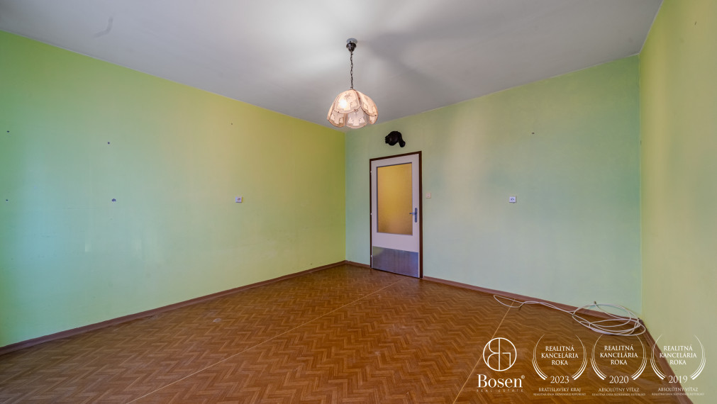 PREDANÉ - BOSEN | 3 izb. byt s priestrannou terasou, Jašíkova-Ružinov