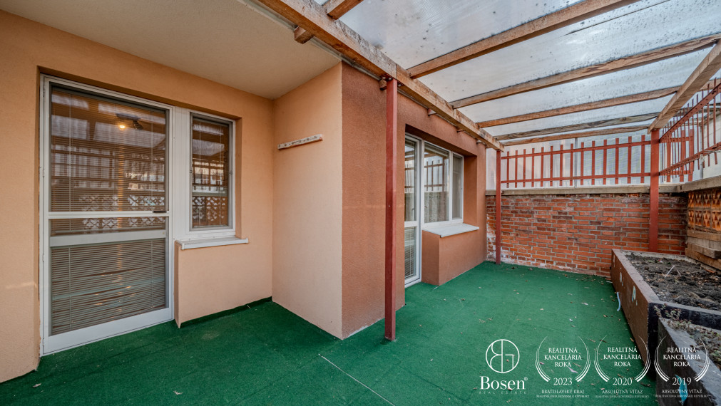 PREDANÉ - BOSEN | 3 izb. byt s priestrannou terasou, Jašíkova-Ružinov