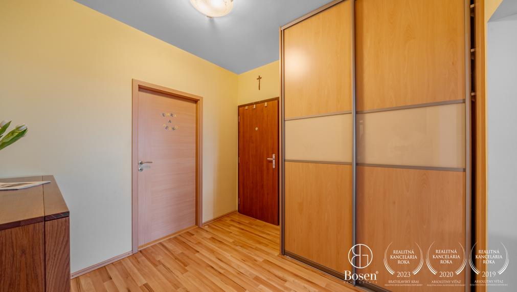 PREDANÉ - BOSEN | 3- izb. byt s loggiou, Brančská, Petržalka, 75 m2