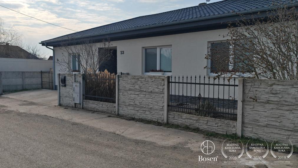 BOSEN | 4 izbový rodinný dom, Kyselica