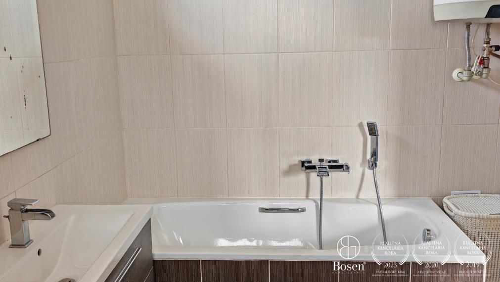 BOSEN | 4 izbový rodinný dom, Kyselica