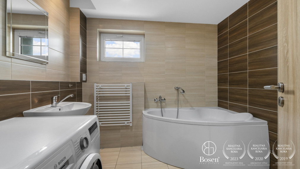 BOSEN | REZERVOVANÉ!!3 izbový byt s klimatizáciou a parkovacím miestom v pokojnej časti mesta Malacky