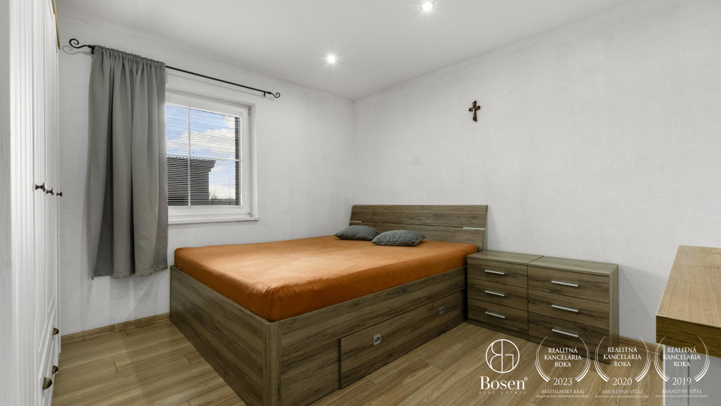 BOSEN | REZERVOVANÉ!!3 izbový byt s klimatizáciou a parkovacím miestom v pokojnej časti mesta Malacky