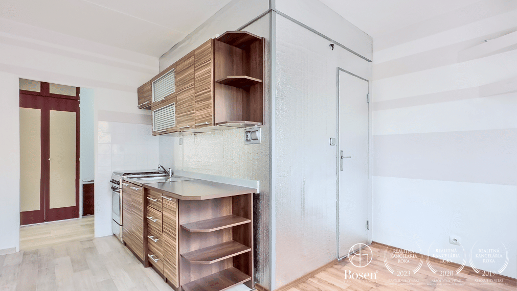 LOYALTERS | väčší 2-izbový 64 m2 byt Veľký Krtíš