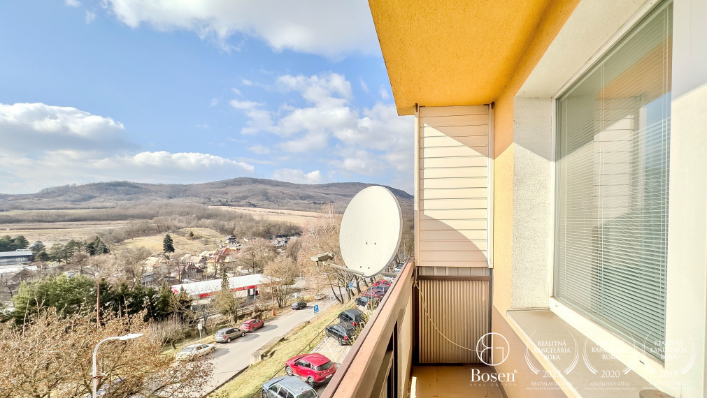 BOSEN | PREDANÉ | Väčší 2-izbový 64 m2 byt Veľký Krtíš