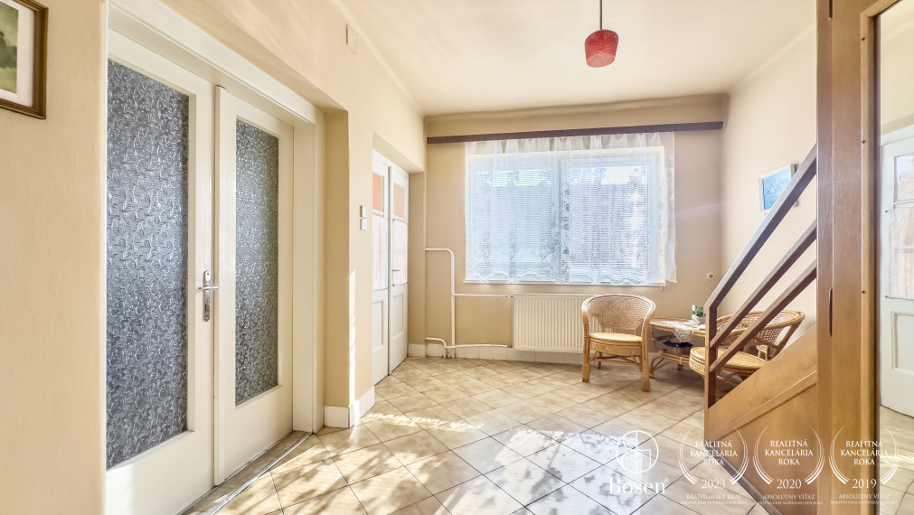 BOSEN | Rodinný dom s možnosťou aj podnikania, Biskupice.