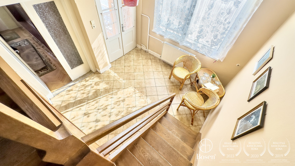 BOSEN | Rodinný dom s možnosťou aj podnikania, Biskupice.