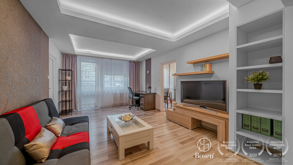 REZERVOVANÉ - BOSEN | Zariadený 3i byt v pokojnej časti BA - Dúbravka, Valachovej