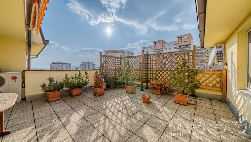 BOSEN | 4 izbový byt s krásnou terasou, 165 m2, Dlhé diely