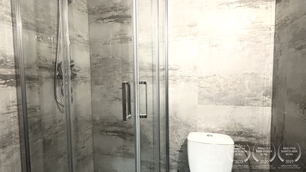 BOSEN | Zariadený 2 izbový byt s balkónom, 44m2, Trenčín - Východná