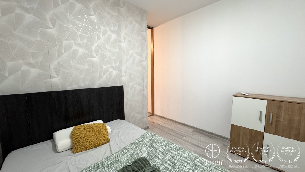 BOSEN | Zariadený 2 izbový byt s balkónom, 44m2, Trenčín - Východná