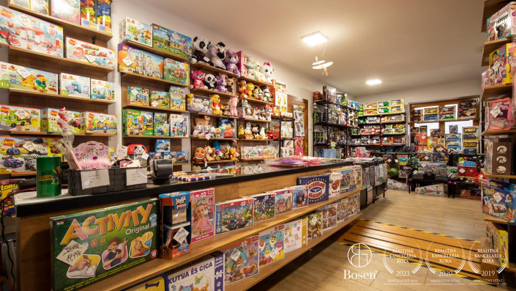 BOSEN | Rodinný dom s predajňou, skladom a zariadeným kozmetickým salónom.