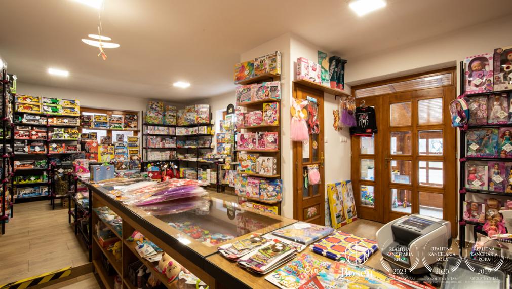 BOSEN | Rodinný dom s predajňou, skladom a zariadeným kozmetickým salónom.