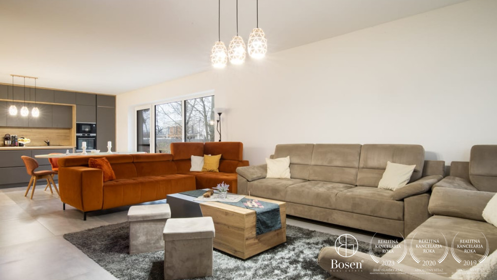 BOSEN | Rodinný dom pre náročných v tichu lesa - Dunajský Klátov