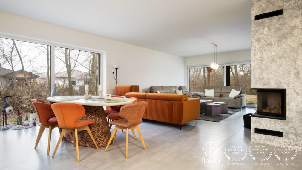 BOSEN | Rodinný dom pre náročných v tichu lesa - Dunajský Klátov