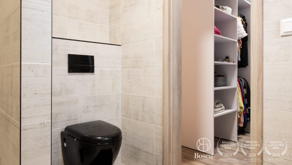 BOSEN | Rodinný dom pre náročných v tichu lesa - Dunajský Klátov