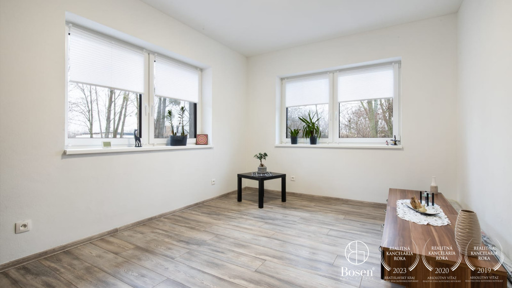 BOSEN | Rodinný dom pre náročných v tichu lesa - Dunajský Klátov