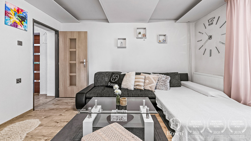 BOSEN | Rodinný dom s dvoma bytovými jednotkami REZERVOVANÉ